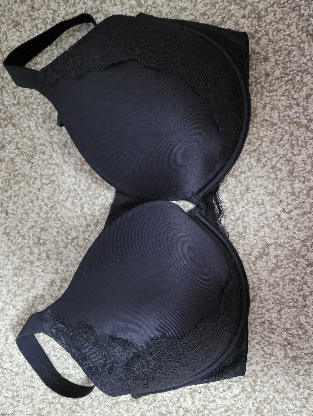 Never Worn Ambrielle Sexy & Lacy Black Push Up Plinge Bra Size 38DD RN# 93677